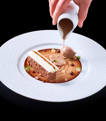 Kva/ bl okolda/ lskov oechy/ citrn - Zážitková restaurace v Praze