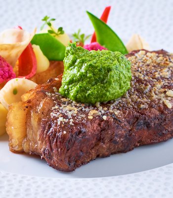 Jdeln lstek - Zážitková restaurace v Praze