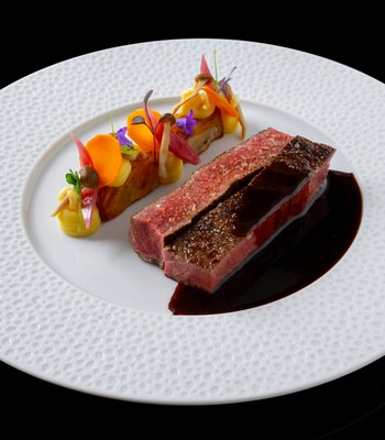 Jdeln lstek - Zážitková restaurace v Praze